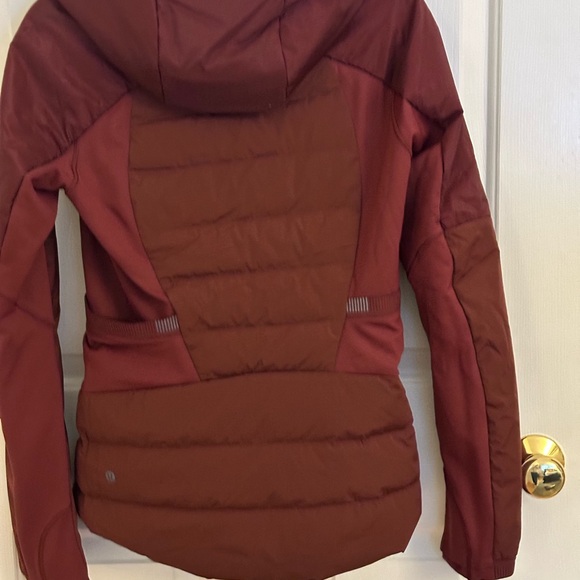 New with tags Lululemon Women's Burgundy Jacket - Picture 3 of 4